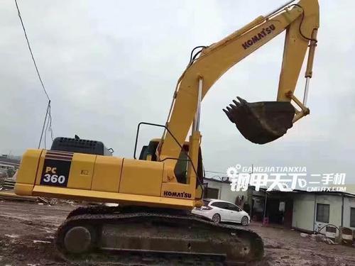 挖掘机小松挖掘机
