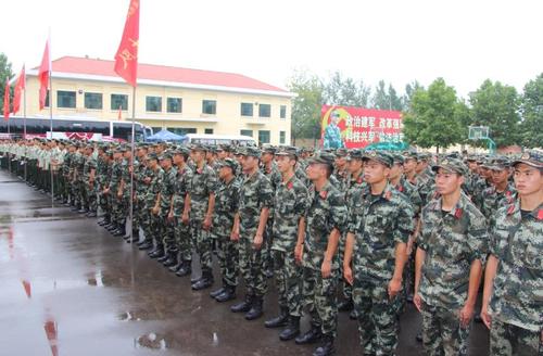 我为"八一"献热血 武警山东总队机动支队 "情系驻地献爱心,热血真情为