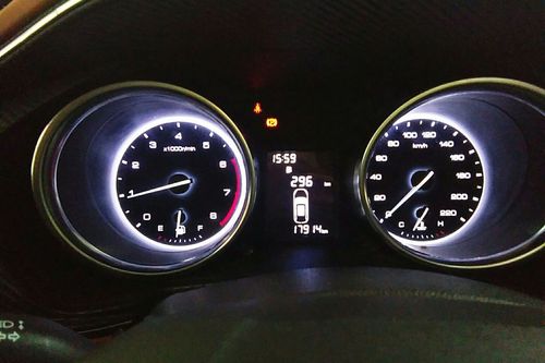 众泰t300 2017款 1.5l 手动尊享型