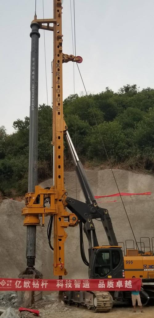 亿欧钻杆js530-4-17m配套徐工xr400e钻机在广西河池施工