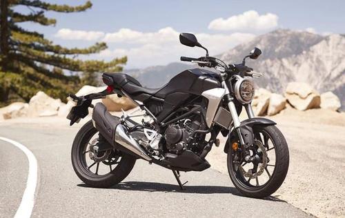 雅马哈xsr300曝出新料,或将在下半年发布