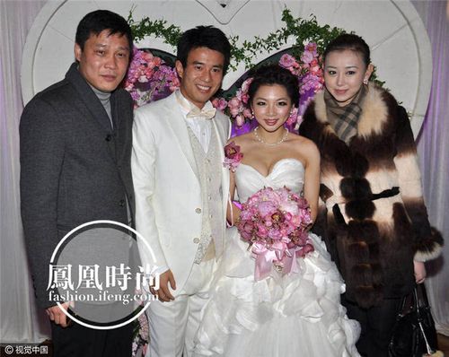 范志毅小17岁娇妻时尚品味不俗