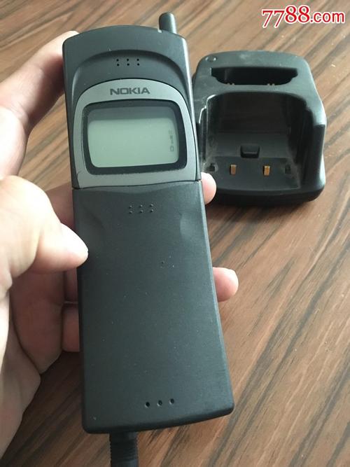 诺基亚香蕉手机8110 老手机电话nokia8110