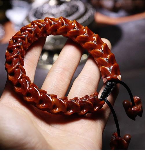 天然泰国老蛇骨手链玉化蛇骨文玩骨头手串转运男女情侣款2021年新款