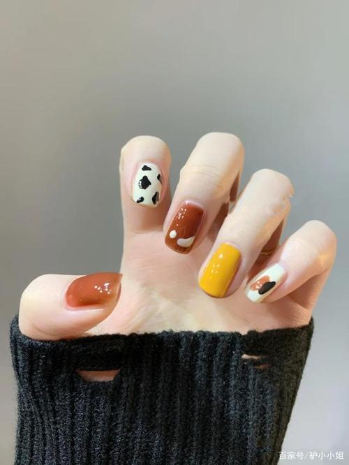 奶牛美甲过时了?看看这几种配色吧
