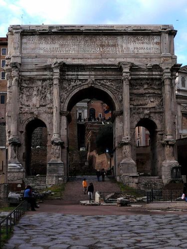 奥古斯都凯旋门