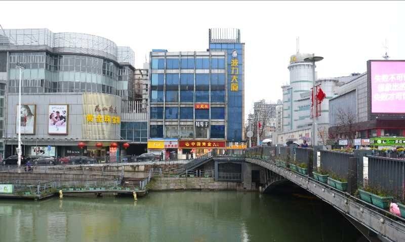 昆山城区,繁华地段------正阳桥风光.