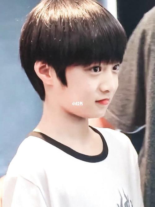 刘耀文可爱照片_刘耀文_娱乐_明星娱乐资讯