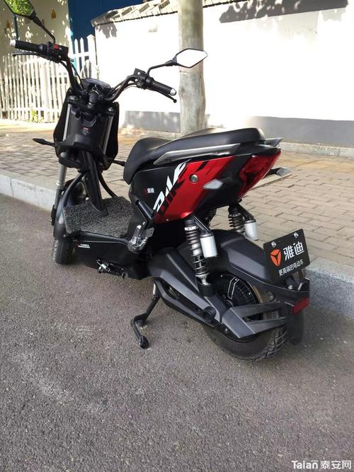 雅迪x5电动车