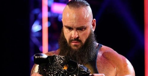 毕竟李科学作为现代的高飞大神,他在wwe赢得过全美冠军,也对战过