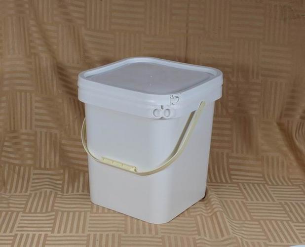 供应5l正方形胶桶,12升正方形塑料桶,20l正方形桶