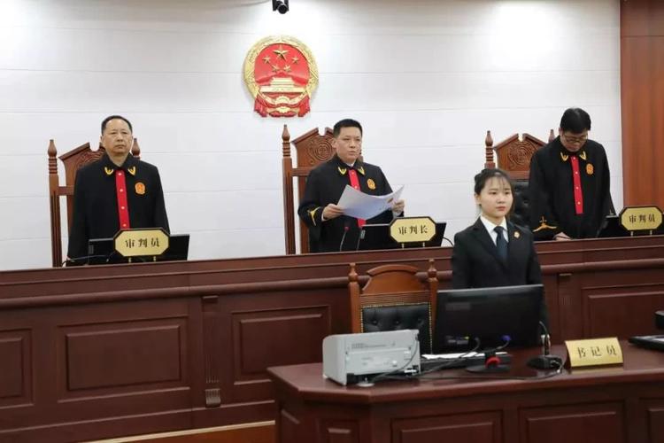 其中涉及莱芜的有:济南市中级人民法院对上诉人庞允盟等24人黑社会
