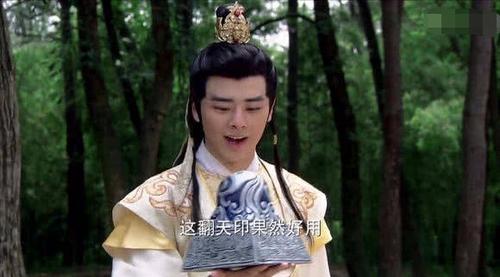 盘点《封神演义》中圣器之下的8大法宝,陆压的斩仙飞刀排第三