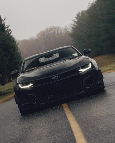 黑武士雪佛兰科迈罗