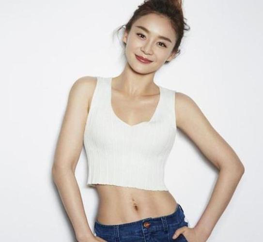 比如今天小编给大家介绍的这个人,她就同时拥有了三点,不仅有精致的