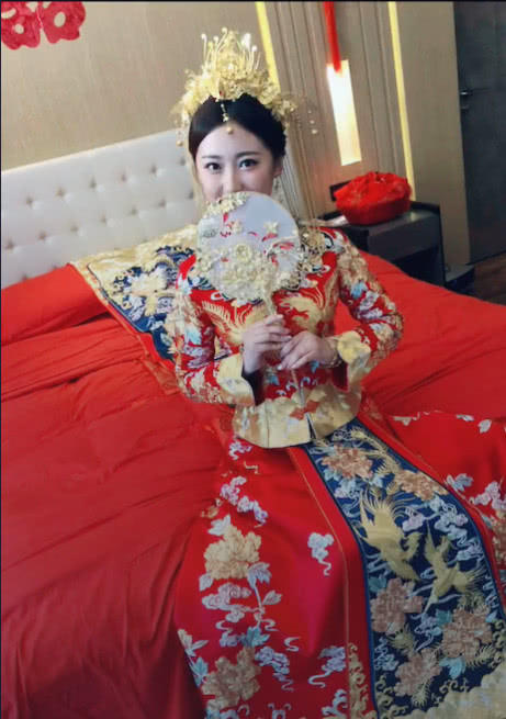 继唐嫣结婚后,又爆"景甜"结婚,网友:新郎不是张继科?