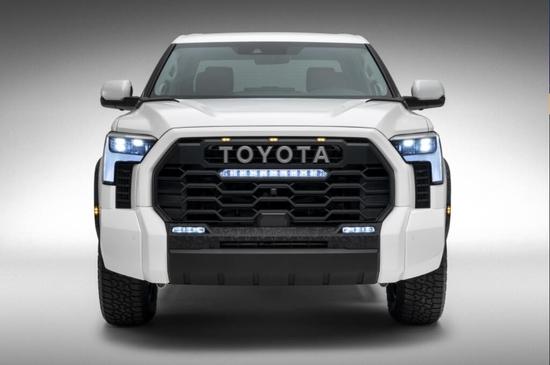 2022款丰田坦途35tt全新皮卡震撼来袭