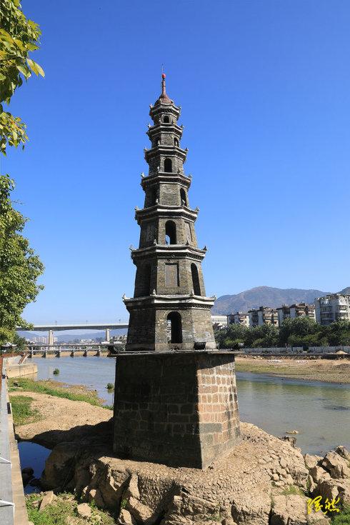 龙岩风光挺秀塔