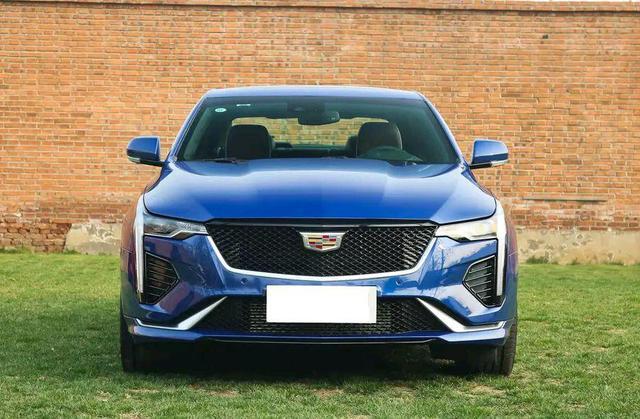 凯迪拉克ct4:我都降到18.97万了,为何你还要买bba?