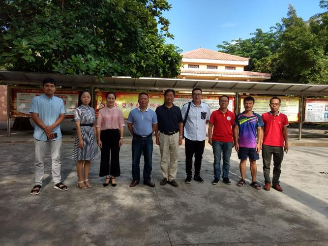 儋州市思源高级中学领导,教师代表赴新州中学开展结对