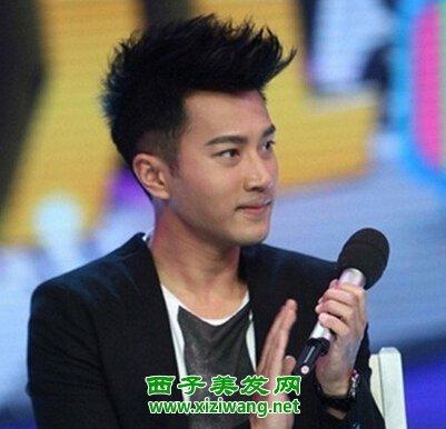 可以参考一下帅哥示范的发型,这款刘恺威诠释的 飞机头, 清爽又有潮男