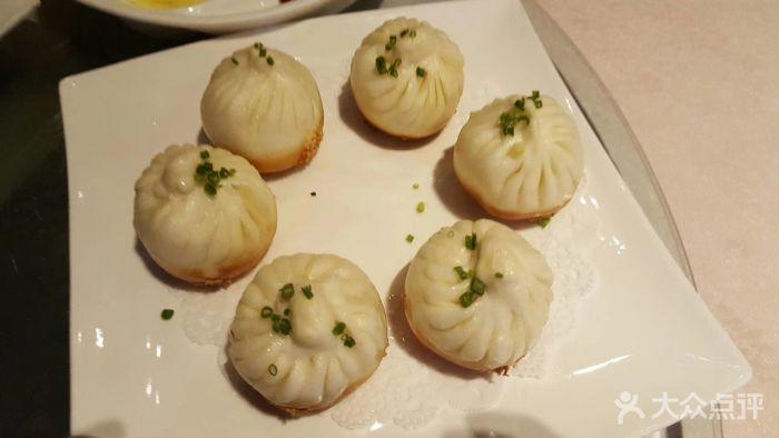 铁板生煎包