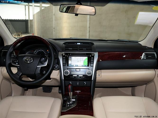 广汽丰田 凯美瑞 2012款 2.5v 至尊导航版