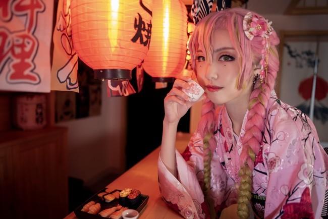 cos赏析:甘露寺蜜璃恋柱和服