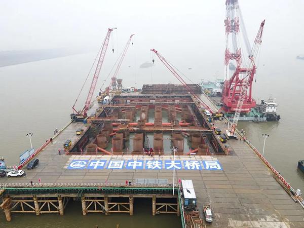 中国中铁大桥局承建的巢马城际马鞍山长江公铁大桥中