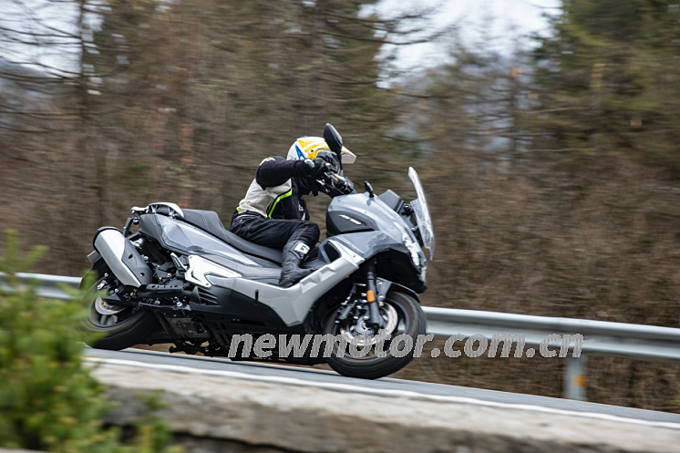 大阳350adv两千公里长测总结附视频