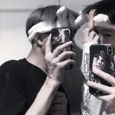 兄弟头像两张字母