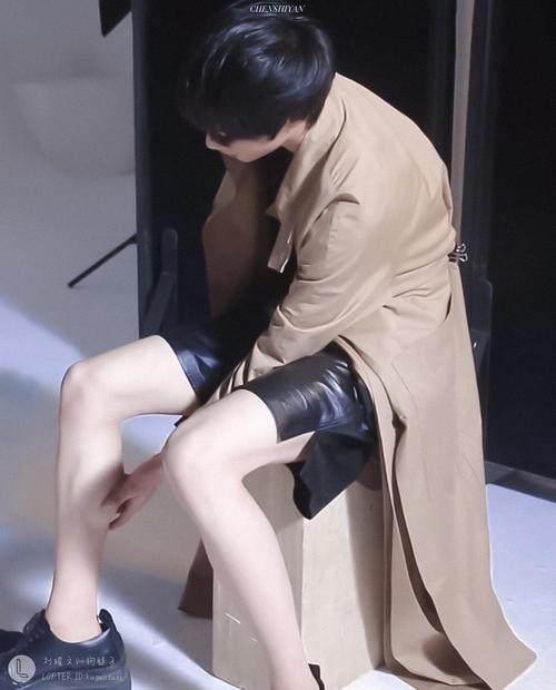 看点受受的腿