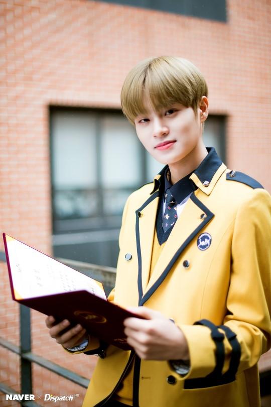 [wanna one][新闻]190216 李大辉高中毕业式照片来袭 梦中的清纯少年