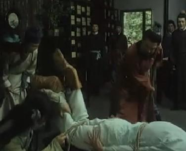 古代奴才挨打时的规矩