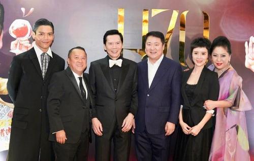 原创向华强罕见道歉:儿子到内地飞扬跋扈,挑衅"东莞教父"