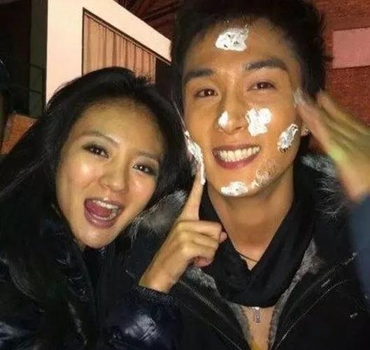 李承铉再次爆红,扯出与安以轩的感情纠葛?