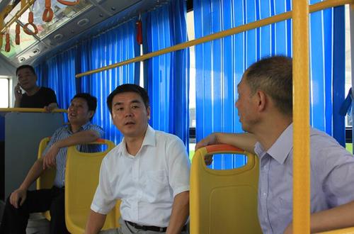 正文内容   7 月24日下午,凤阳县交通运输局局长刘军义,副局长刘祖荣
