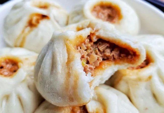 大葱猪肉包不用提前发面现做现蒸面皮白胖软乎馅儿汁儿足