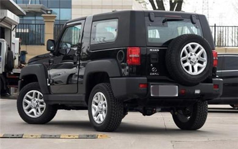 北京bj40l看起来像一辆吉普车在外面 奔驰在里面_越野