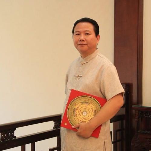 王洪年的个人展示页
