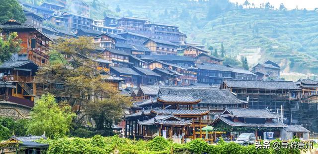 贵州苗族居所木房子
