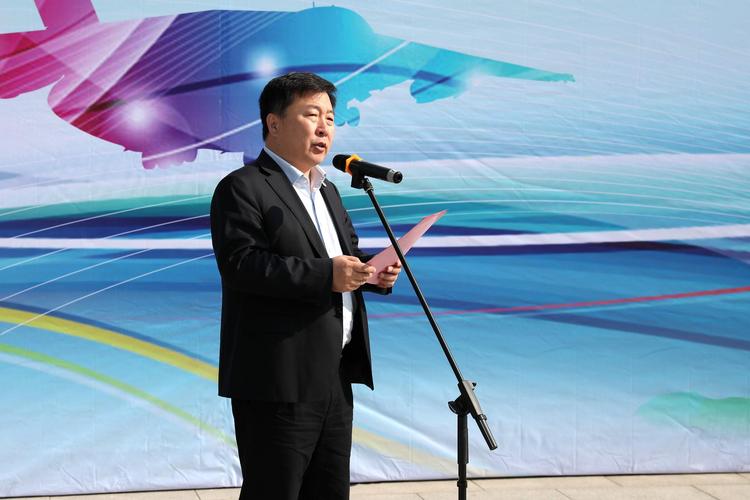 中航传媒副总经理刘柱主持启动仪式