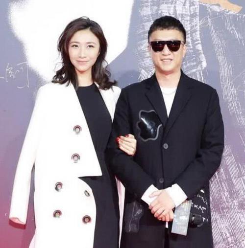 48岁孙红雷老婆曝光,原来是我们熟悉的她,难怪和高龄影后分手
