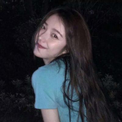 侧脸头像女生清新自然