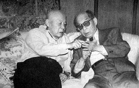 1991年,吕正操将军(左)赴美国为当年的老长官张学良将军祝寿,图为两位