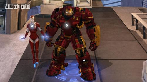 身穿电影版反浩克装甲的钢铁侠和身穿马克1616装甲的救援(小辣椒)