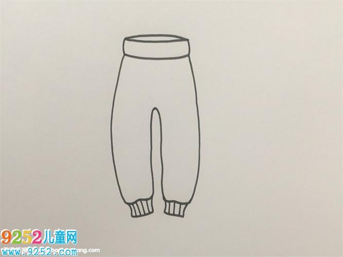 长裤简笔画教程