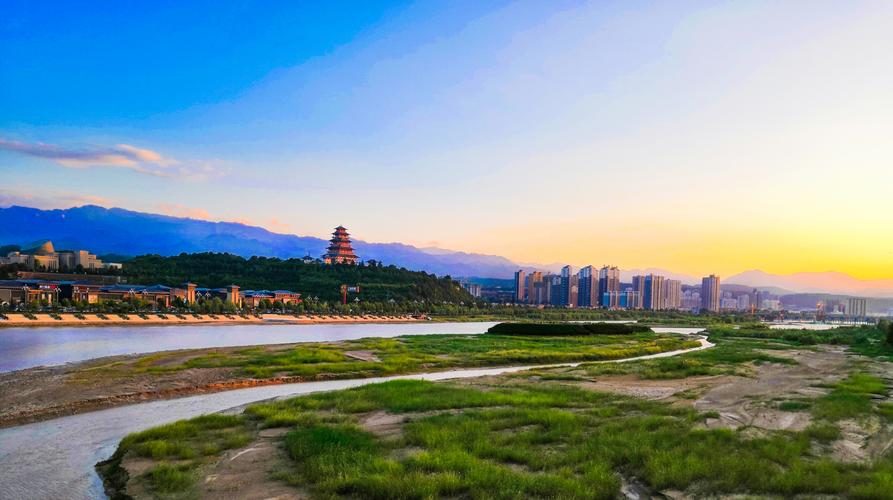 宝鸡夜景手机照片(下以相片,学习照)