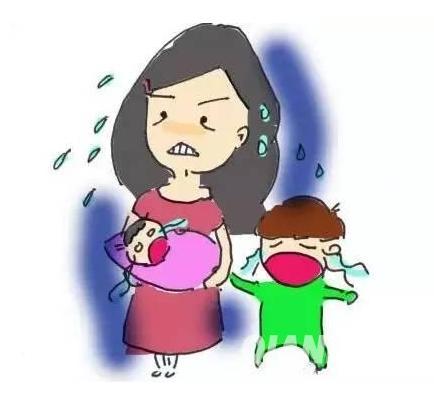 生二胎简单难的是一个人带俩娃这几个瞬间道尽妈妈的心酸