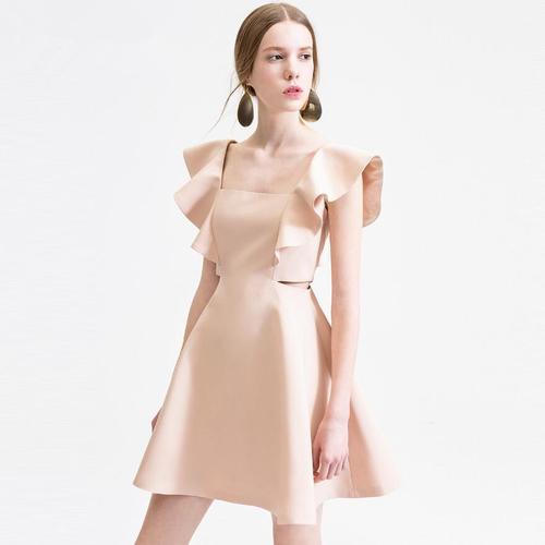 方领荷叶边连衣裙